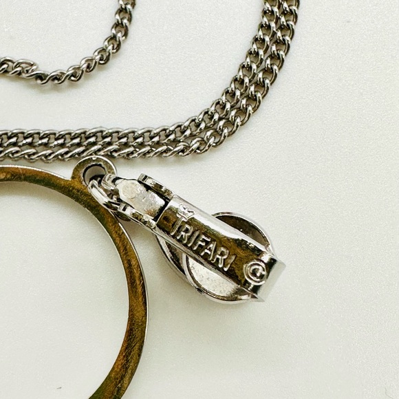 Vintage Trifari Earrings & Heart Necklace - Picture 7 of 17